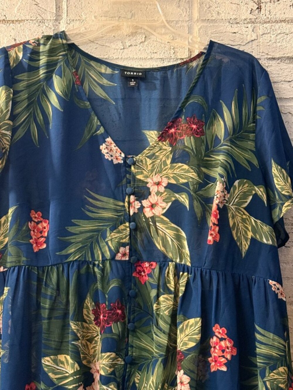 Torrid Size 1 Blue Tropical Floral Babydoll Tunic Blouse High Low Plus Size